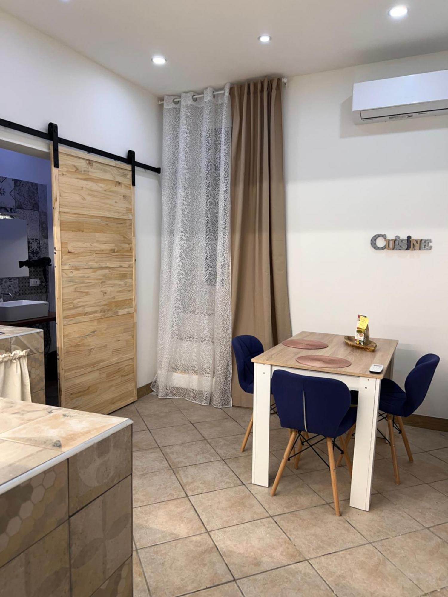 Porta Dei Greci Bed & Breakfast ปาแลร์โม ภายนอก รูปภาพ